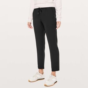 Lululemon On The Fly Pant *Woven 28" - Black